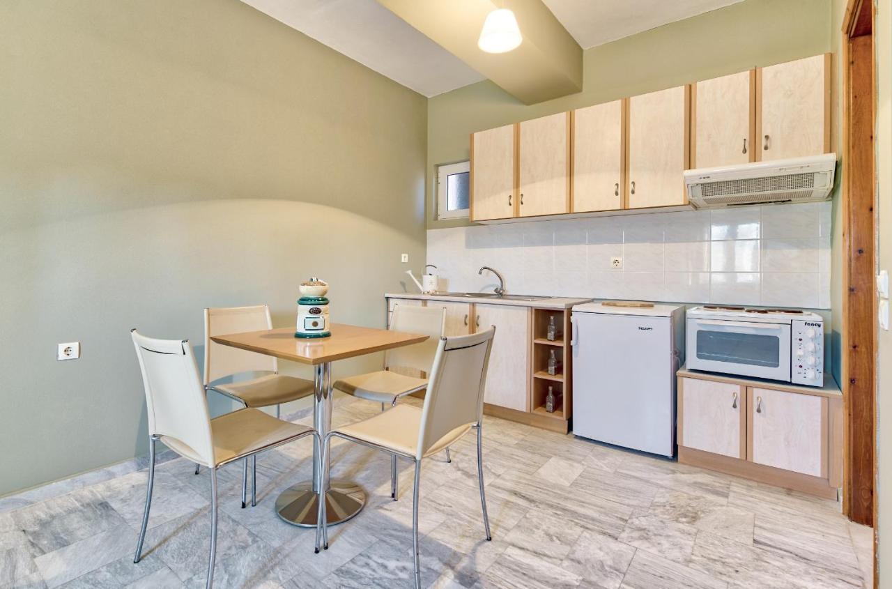 Avesta Apartments - 200M From The Beach Василикос Экстерьер фото